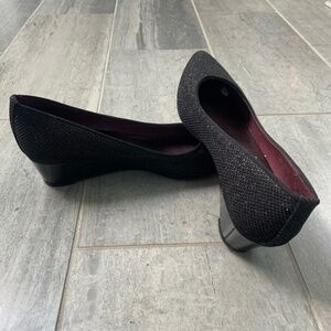 FS/NY French Sole New York Point Toe Wedge Pumps Heels Black Sparkle Size 9